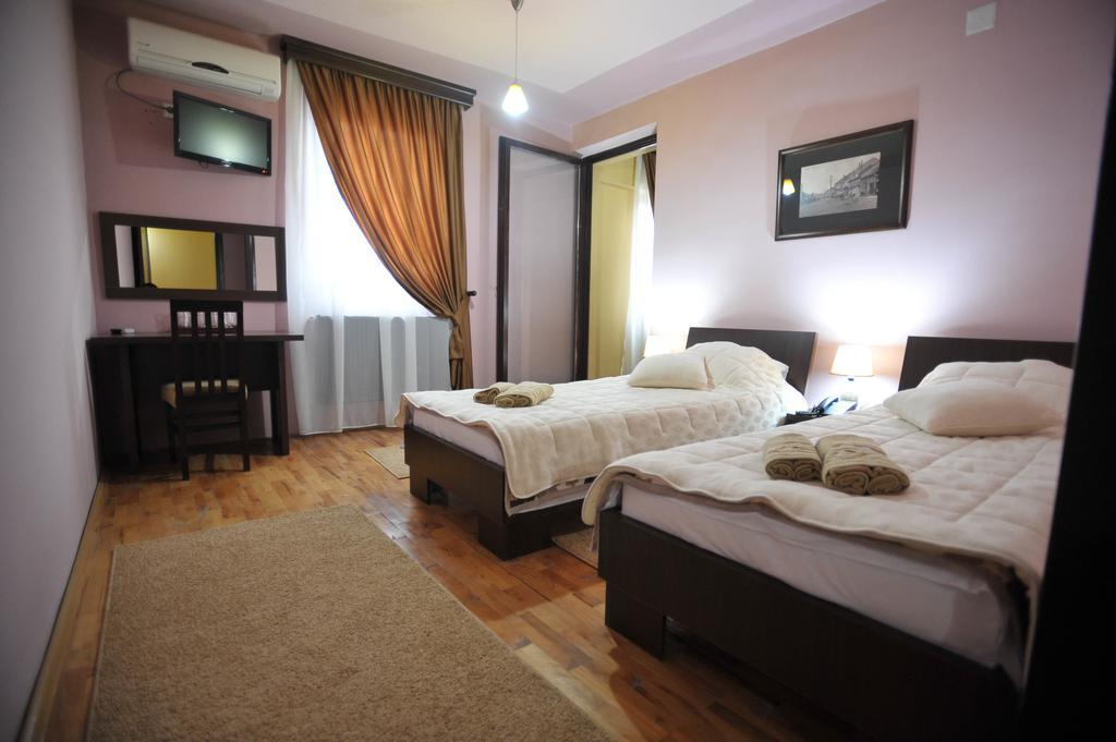 Garni Hotel City Kruševac Quarto foto